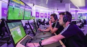 国脚庆祝破门动作刷屏社交媒体